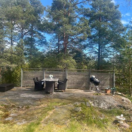 Charmigt Hus Pa Vindoe Villa Stockholm Kültér fotó